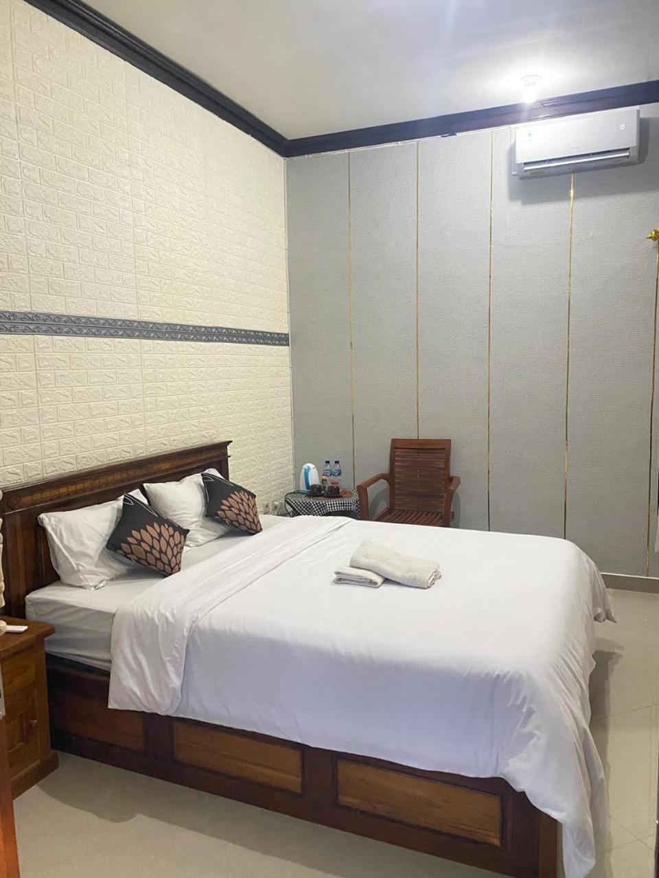 Sri Sedana Guest House Сидемен Екстериор снимка